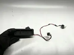 Asa de portón Jeep Cherokee OEM 94100383002 Usado