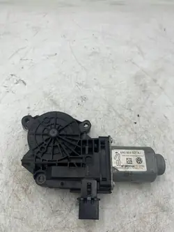 Vasen etuikkunan moottori VW Polo 6R 6R0959801AJ