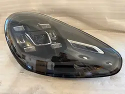 Porsche Cayenne Lift Faro LED Derecho