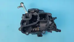 Carcaça termóstato BMW X6 G06 OEM 8596107 - Usado