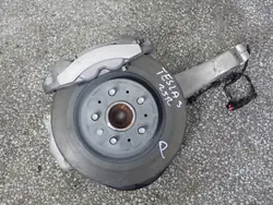 OEM 1344316-00-E Framhöger Nav Tesla Model 3