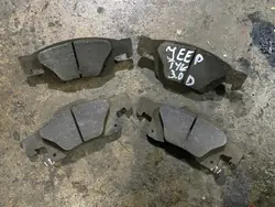 Jarrupalat Jeep OE Grand Cherokee WK2 Liftille