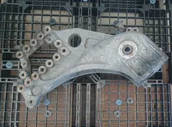 Mercedes Actros MP4 Fjäderfäste OEM 9603223901