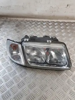 Höger framlykta OEM LAMPA PRAWA PRZÓD DEPO + KIERUNKOWSKAZ AUDI A3 8L 00R- EUROPA