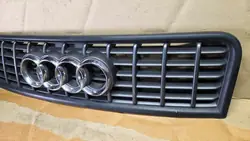 Grille Audi S4 B6 OEM 8E0853651D - Occasion