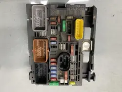Unité de commande BSM BSI Peugeot 308 T7 1.6 HDI 08 9675878280
