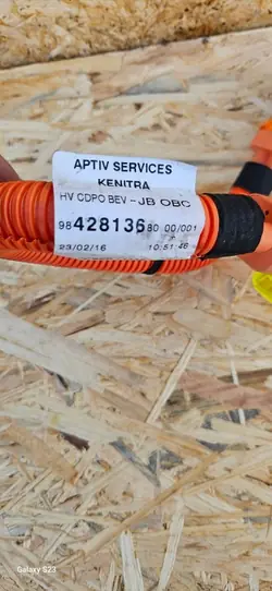 Korkeajännitekaapeli 9842813680 - Käytetty kunto