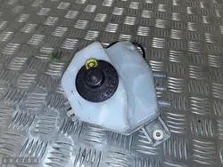 Jarrunesteastia OEM AM-494704 Toyota Priusille