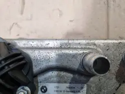 Arrefecedor de óleo BMW I8 OEM 7640834 - Usado