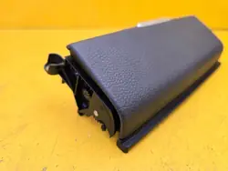 Tuhkakuppi Porsche Macan 95B OEM 95B858100 - Käytetty