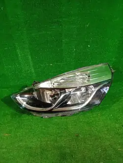 Réflecteur avant gauche Renault Clio IV 12- OEM 01034099900010