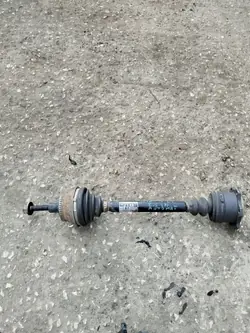 Halvaxel VW Passat B5 Superb 3U 2.5TDI Vänster Främre