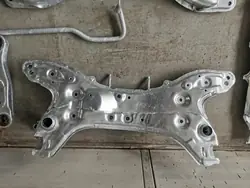 Vorderachsträger OEM belka zawieszenia przód toyota yaris I
