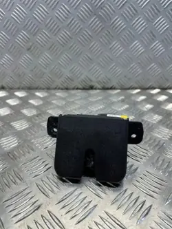 Kia Sportage baklucklås OEM 81230-D3000