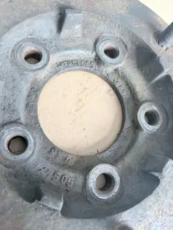Etupyörän hihnapyörä OEM 9043340045 Mercedes Sprinterille