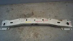 Poutre de pare-chocs avant Renault Master III OEM JKM23641
