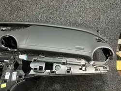 Mercedes W206 C-klass Instrumentbrädakonsoll OEM A2068601002
