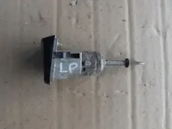 VW Passat B5 FL vasemman etulukon sylinteri 3B0837167