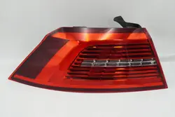 Luz trasera izquierda VW Passat B8 3G5945207B