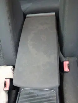 OEM MM-3001-9 Keskikonsolin Käsinoja VW Passat B6