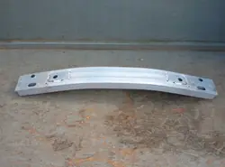 Lexus RX 450H Voorste versterkingsbalk - Gebruikt OEM