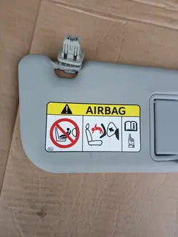 Palasol direito Toyota OE OEM AURIS II 13-18