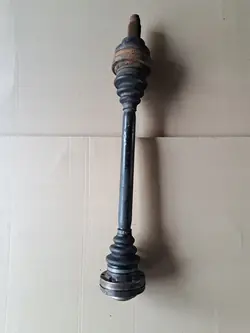 BMW Drivaxel E39 520i 523i 525i 528i