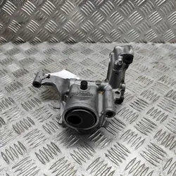 Pompe à huile Ford Focus 2012