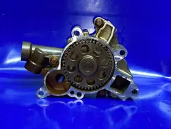 Olje pump Mercedes W204 W203 1.8 CGI A271181030