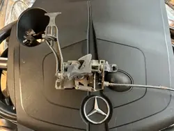 Cerradura capó Mercedes W169 OEM UCHWYT RĄCZKA