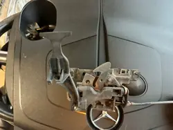 Mercedes W169 motorhuvelås OEM UCHWYT RĄCZKA