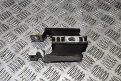 Moottorin kiinnike VOLVO XC60 II 2.0L 2020 OEM 31330594