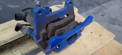 Jarrusatulat taka OEM zaciski tył komplet 356mm