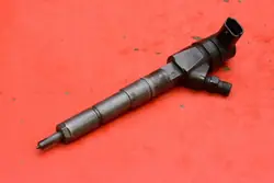 Injecteur 0445110243 pour Alfa Romeo 159 1.9 JTD