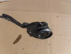 Bomba de direção assistida VW Audi 8D0145177D