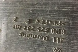 Moottorin suojus VW POLO 1.6L 2006