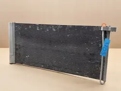 Ilmastointijäähdyttimen Raappa Porsche Panamera 2010-2017