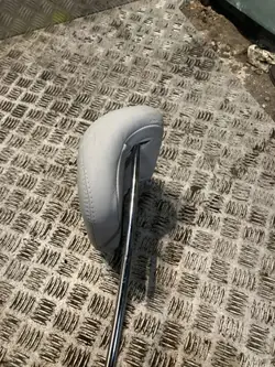 Mercedes ML W164 Päänoja OEM A1649702850 Musta Nahka
