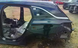 Guardabarros trasero izquierdo OEM 9817/Wrakowisko Astra V K