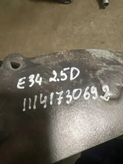 Peças compartimento motor BMW OEM 11141730692 Série 5