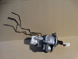 Pompe de frein Porsche Taycan OEM 9J1614105F Occasion