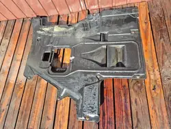 BMW 5 E39 onderbodenschild OEM 8159991