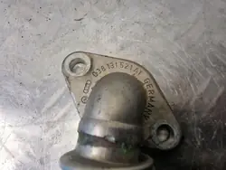 Volkswagen EGR-rör OEM 038131521AT - Begagnad