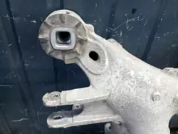 BMW OE 6770827 Chariot de Poutre de Suspension