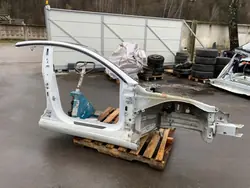 Para-lama dianteiro direito Tesla Model 3 2021 OEM 236595