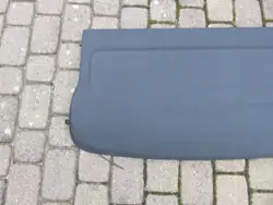 Prateleira traseira de porta-malas Audi OE 8X0867769B usado