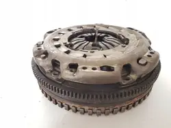 Kytkinpaketti Mercedes-Benz A W176 2015 A6070300605