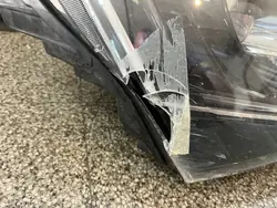 Phare Avant Droit Bi Xenon Skoda Superb III