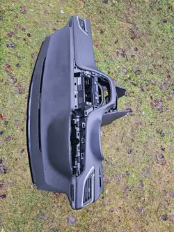 OEM 222308l208 Instrumentbrädeskonsol för Peugeot 208 2008