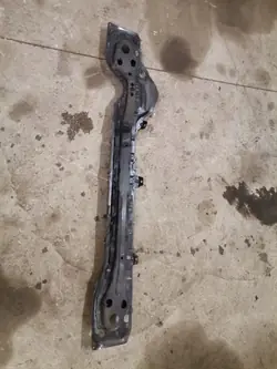 Suporte inferior radiador Honda CR-V 4 OEM kjhytrewxc